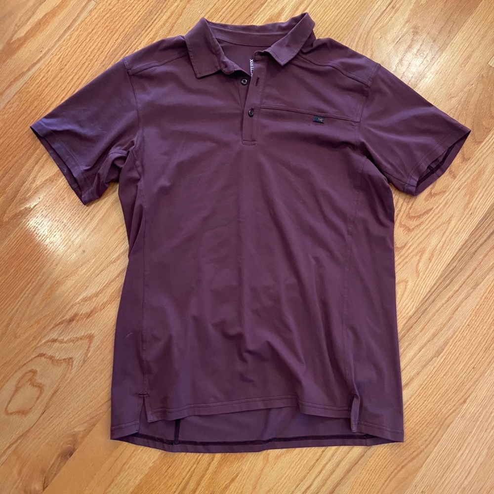 Arc’Teryx men’s shirtsleeved polo shirt size large